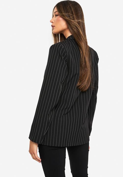 boohoo - Pocket detail oversized boxy blazer - black