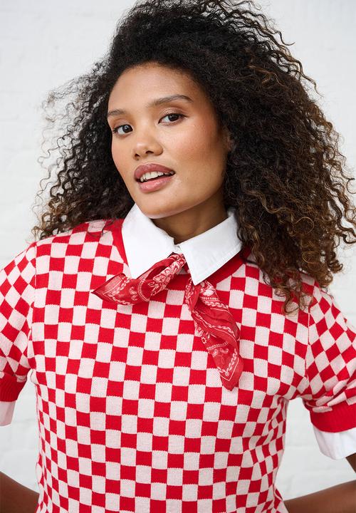 Me&B - Knitwear Top in Check - Cherry Red