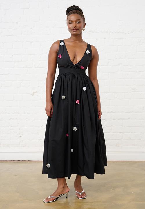 Me&B - Embellished Flower Circular Wrap Dress - Black
