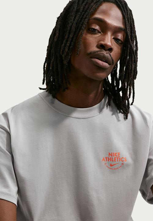 Nike - NSW Athletics Tee - Lt Smoke Grey