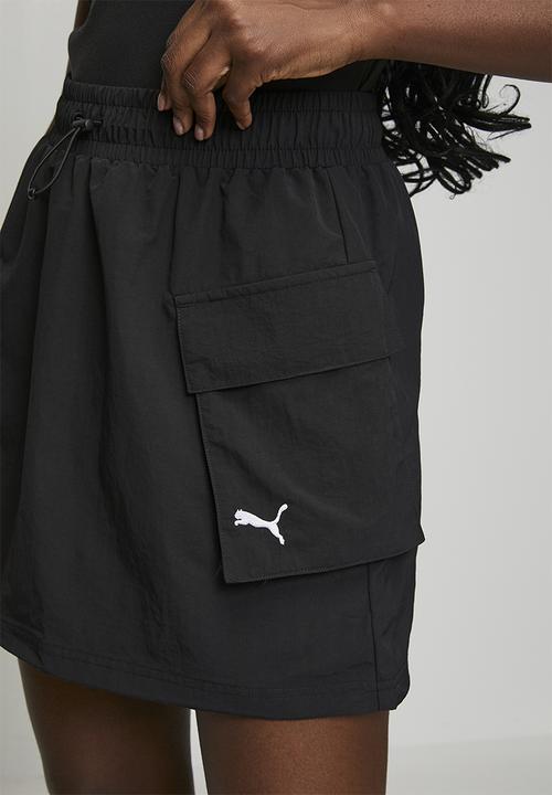 PUMA - Wardrobe Ess Woven Cargo Short Skirt Pum - Puma Black