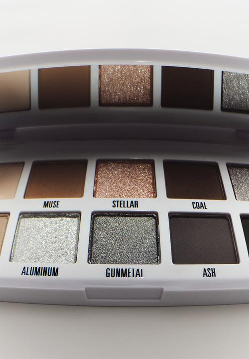 Kylie Cosmetics - The Smokey Eyeshadow Palette