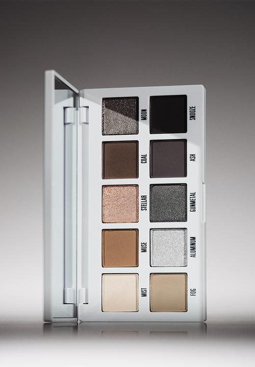 Kylie Cosmetics - The Smokey Eyeshadow Palette