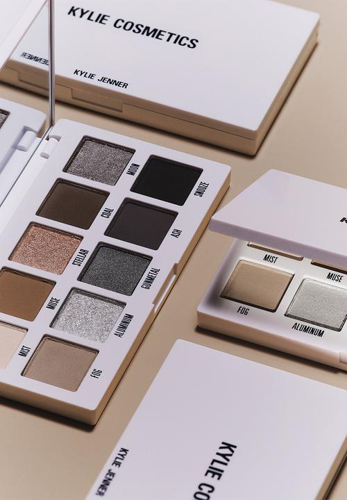 Kylie Cosmetics - The Smokey Eyeshadow Palette