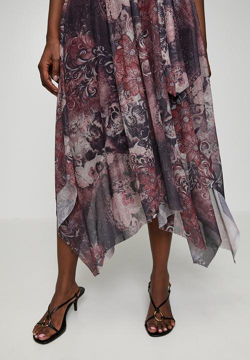 Stella Morgan - Half Sleeve V-Neck Wrap Style Maxi With Hankerchief Hem - Burgundy