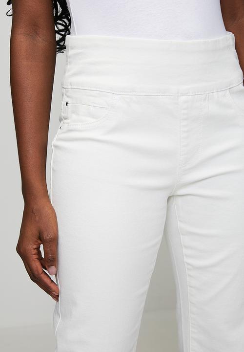 Stella Morgan - Wide Waistband Crop Length Pull On Denim Jegging - White