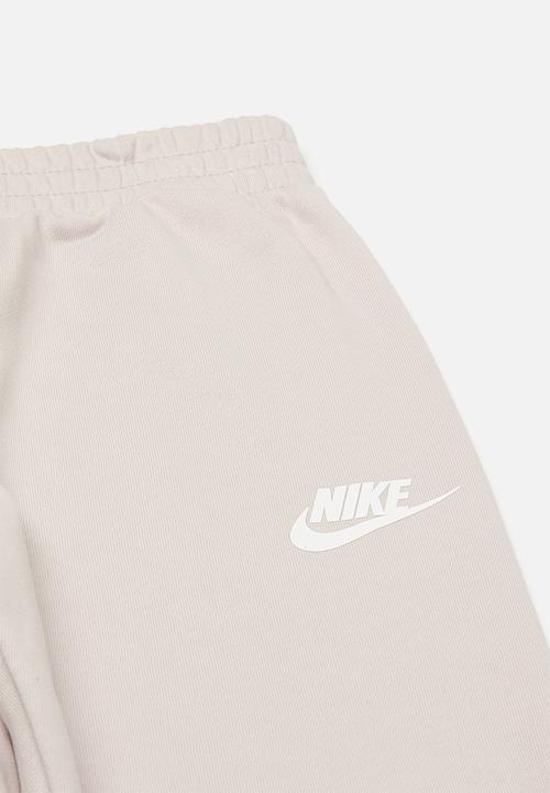 Nike - Nike pullover hoodie and jogger set - platinum violet