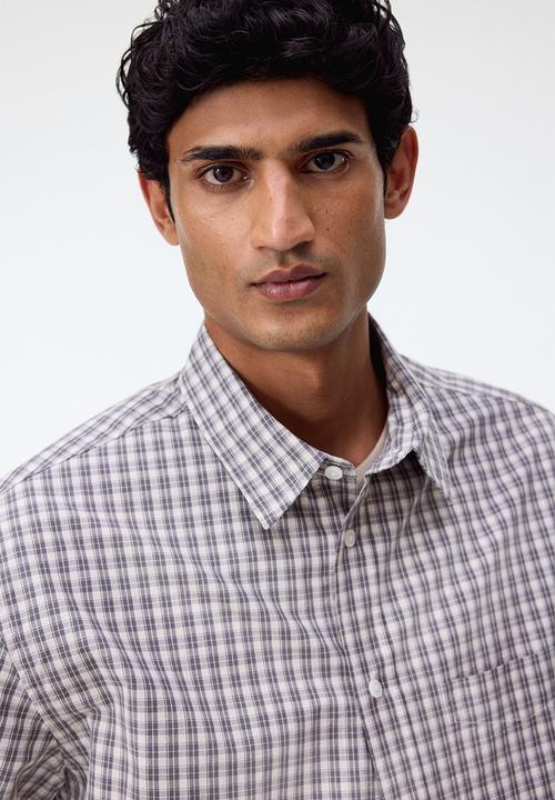 H&M - Relaxed fit cotton shirt - grey/checked 