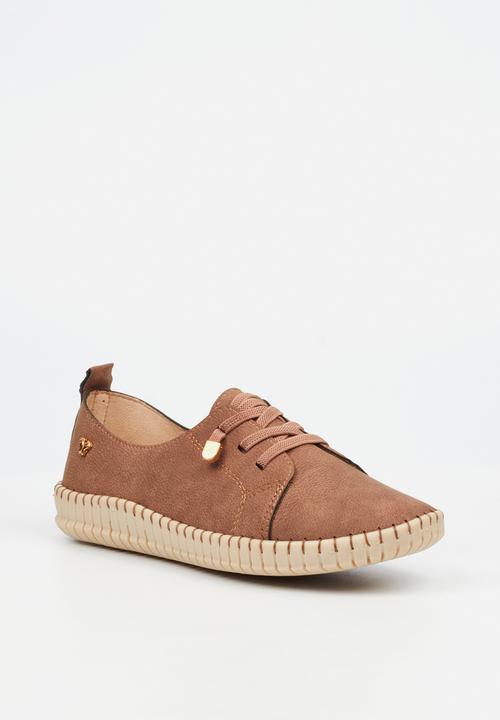 Butterfly Feet - Dayna 1 slip-on - chocolate