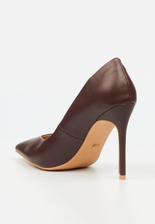 Miss Black - Lola 61 v-cut heel - chocolate