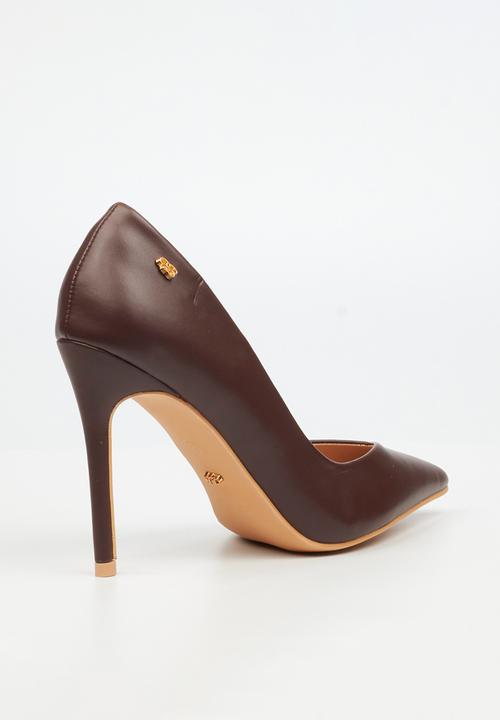 Miss Black - Lola 61 v-cut heel - chocolate