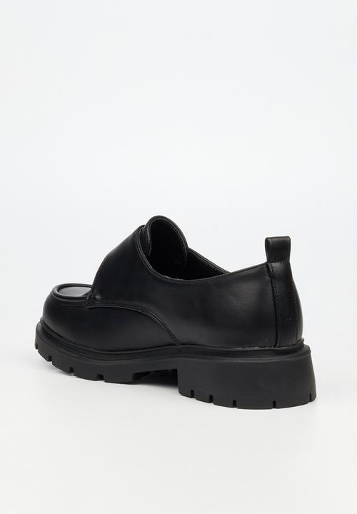 Miss Black - Tipsy 9 crossover buckle chunky loafer - black