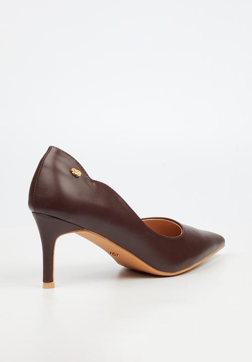 Miss Black - Nola 6 scallow low heel - chocolate