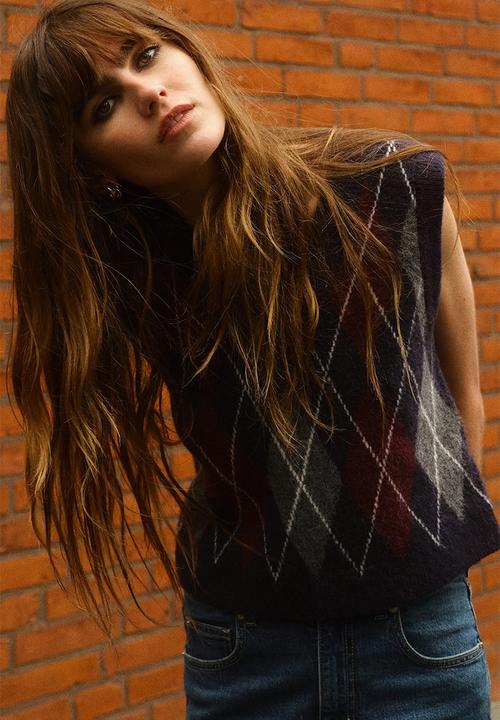 H&M - Jacquard-knit sweater vest -  navy blue/argyle pattern