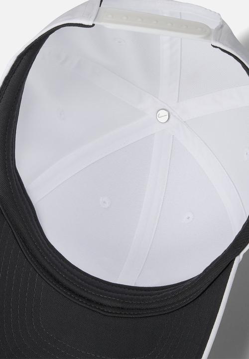 Nike - Nike Club Structured Swoosh Cap - White