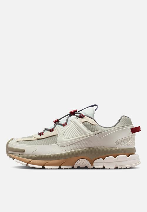 Nike - Nike Zoom Vomero Roam