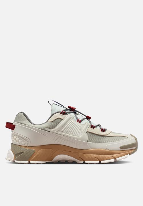 Nike - Nike Zoom Vomero Roam