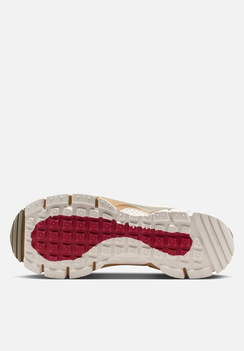 Nike - Nike Zoom Vomero Roam