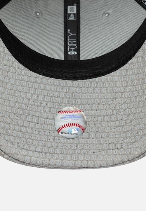 New Era - Flawless Mesh 9Forty® - grey 