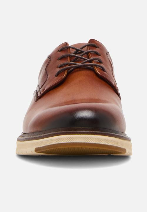 Steve Madden - Howward - Tan