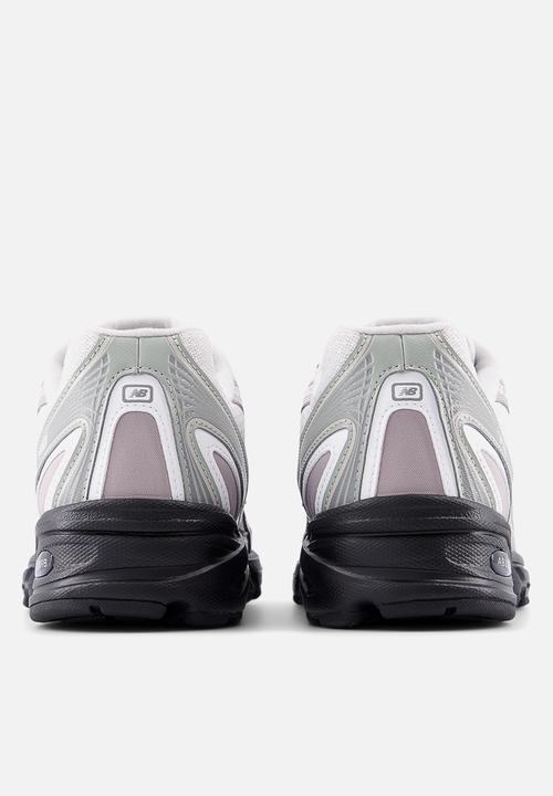 New Balance  - U7403UQ