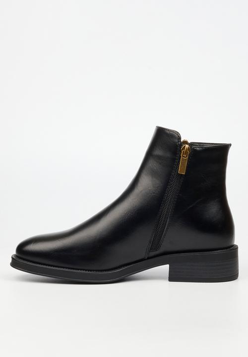 Miss Black - Deer 1 side zip ankle boot - black