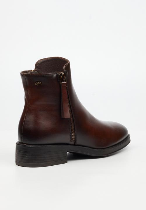 Miss Black - Deer 1 side zip ankle boot - chocolate