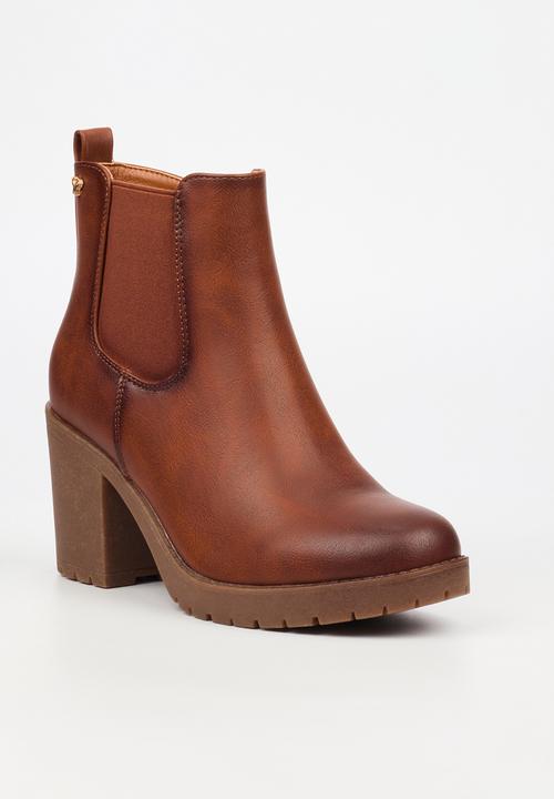 Butterfly Feet - Esther 7 boot - tan