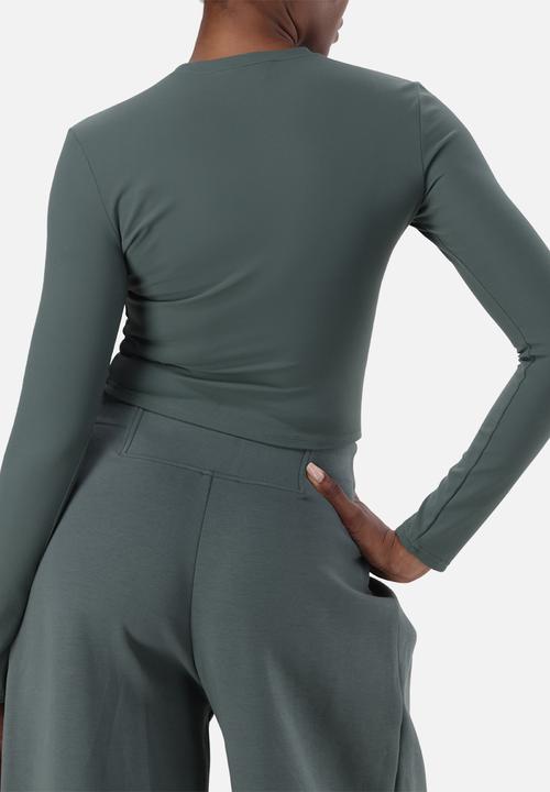 Steve Madden - Ladies riley long sleeve top with poppers  - dark sage
