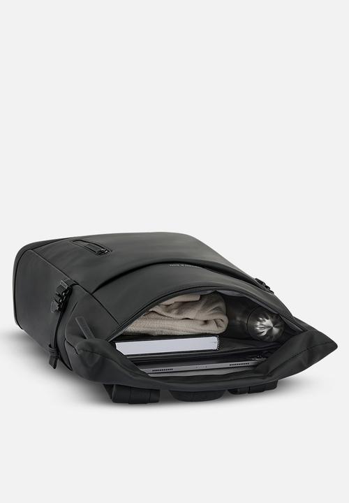 Kapten & Son - Helsinki - All Black