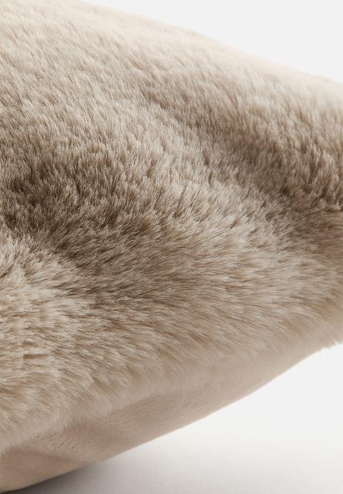 H&M - Fluffy cushion cover - light beige