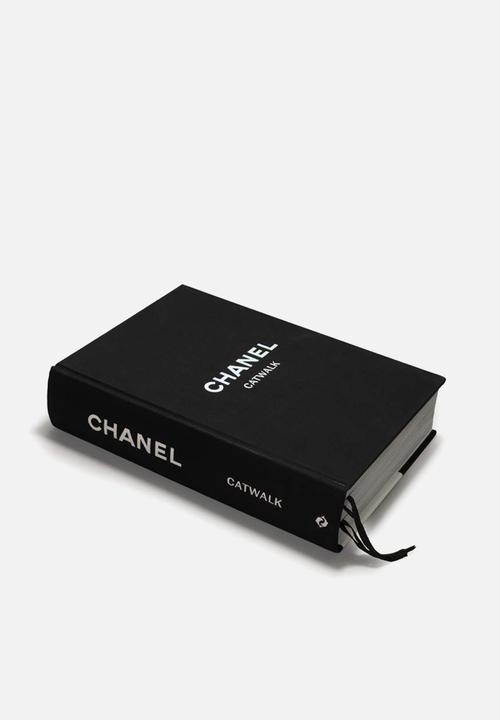 THAMES AND HUDSON UK  - CHANEL CATWALK: THE COMPLETE COLLECTIONS