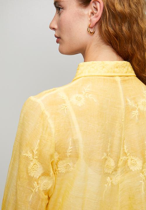 Stella Morgan - L/S Embroidered Voile Blouse With Hem And Sleeve Scallop - Yellow