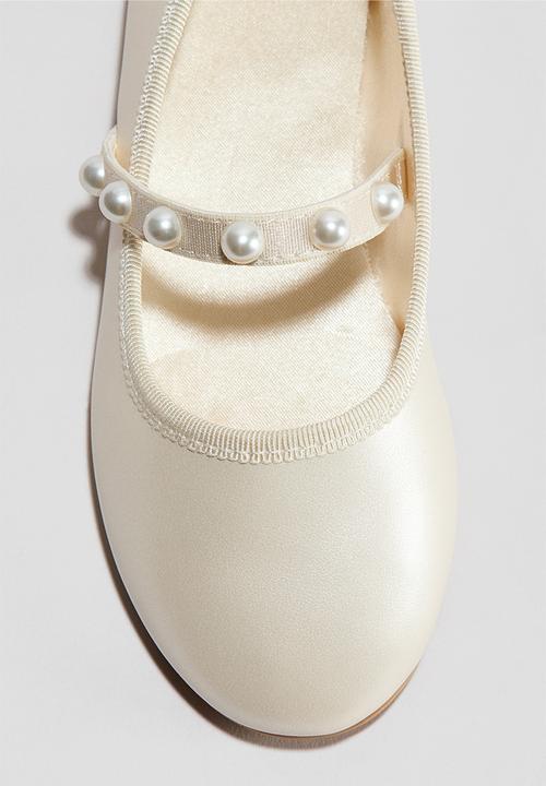 H&M - Bead-embellished ballet flats - cream