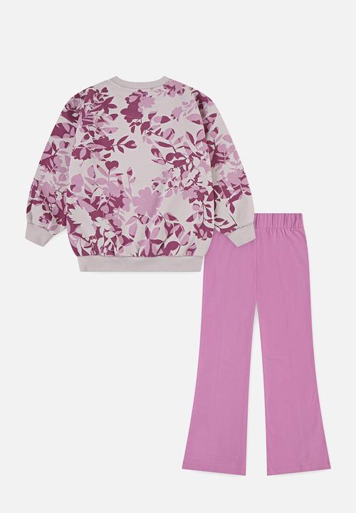 Nike - Nike floral camo crewneck and leggings set - magic flamingo