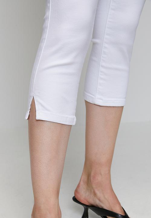 Izabel London - Mid Waist 5 Pocket Crop Length Overdye Jean With Side Slit - White