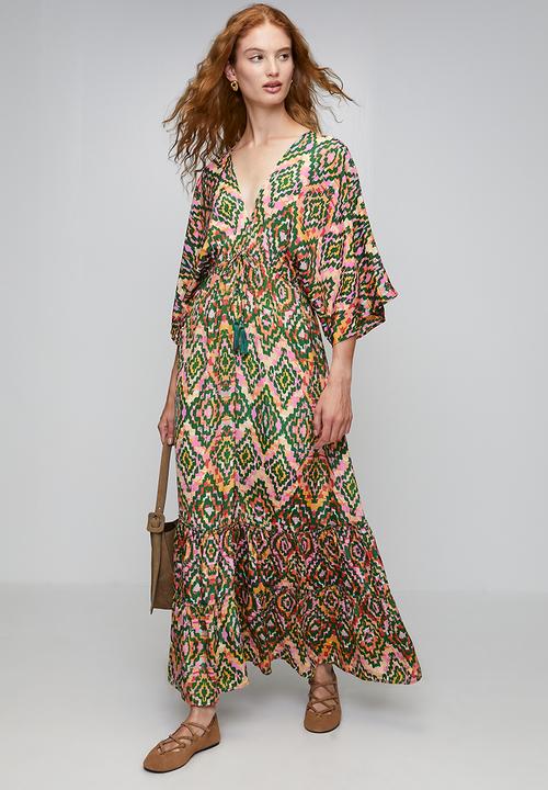 Izabel London - V-Neck Easy Wearing Kaftan Maxi Dress - Amber