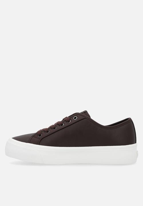 Calvin Klein - Vulc Flatform Lace Up - Bordeaux