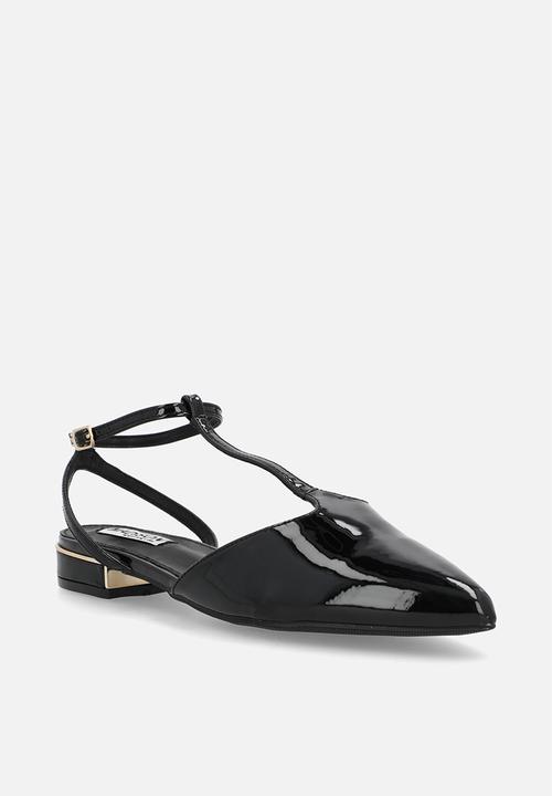 Madison® - Ola ankle strap pump - black
