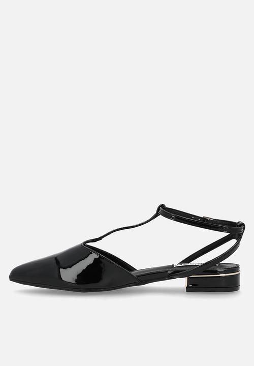 Madison® - Ola ankle strap pump - black
