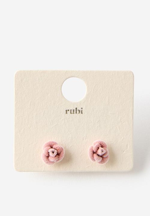 Rubi - Velvet rosette charm earring - blush