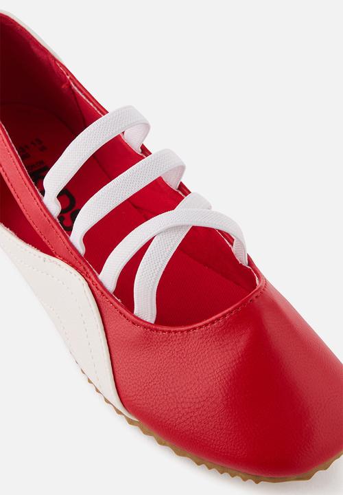 Cotton On - Spencer Sporty Flats -  Varsity Red/White