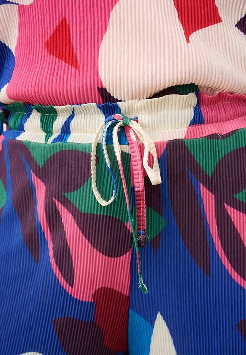 Me&B - Tie Detail Plisse Pants in Bloom - Multi