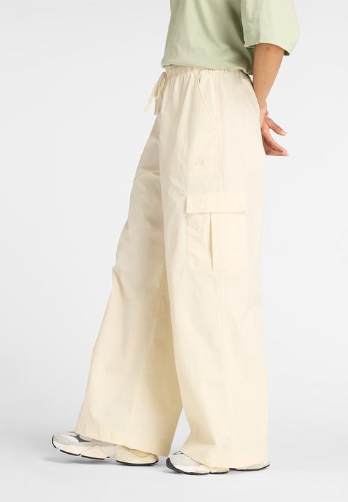 New Balance  - New Balance Cargo Pant - Linen
