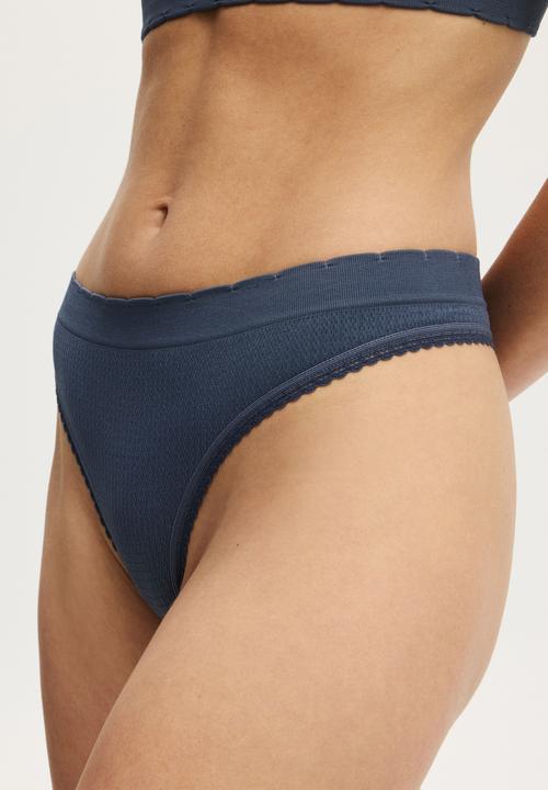 Cotton On - Seamless High Cut G String Brief - Steely Blue Wash Texture