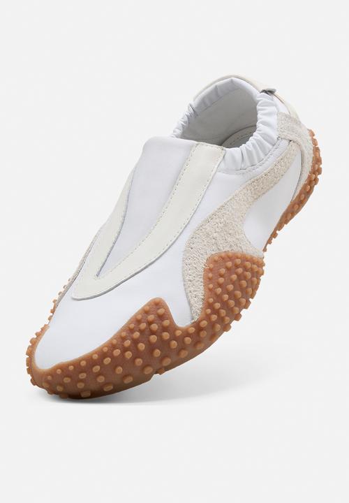PUMA - Mostro Move Wns - White/Warm White