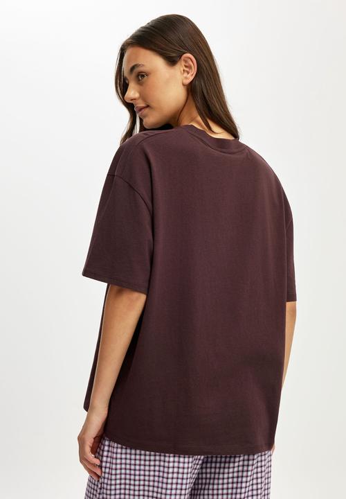 Cotton On - Oversized lounge graphic tee - chocolate plum/ thinking about me