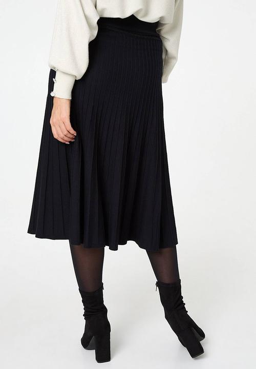 Stella Morgan - High Waisted Knitted A-Line Skirt - Black