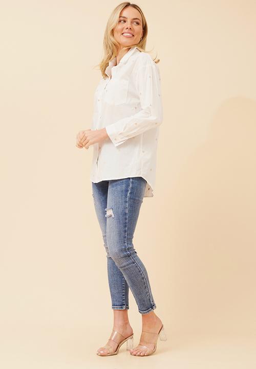 Stella Morgan - Long Sleeve Boyfriend Shirt With All Over Heart Embroidery - White