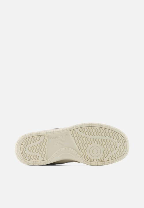 New Balance  - Kids 080 grade school - light beige